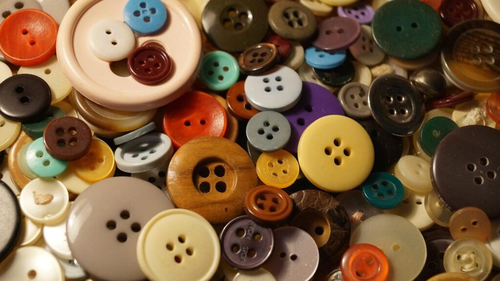 Tekstil Aksesuarlarında Yüzey Hazırlığı Neden Kritik? Boya Tutunmasını Artıran Profesyonel Teknikler